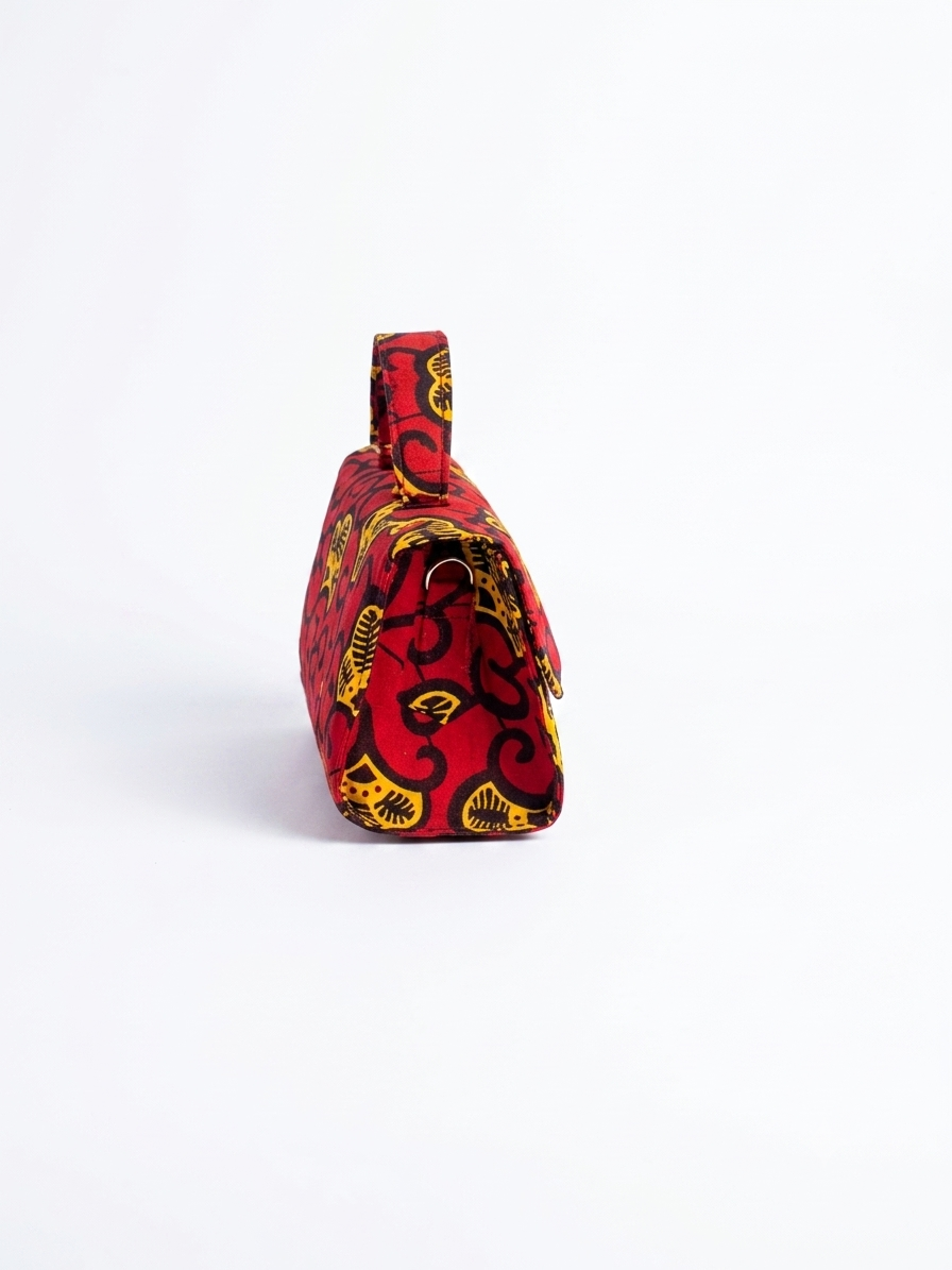 16U (Asoke and raffia bag)