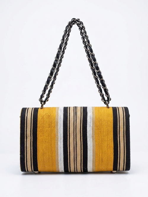 16F (Asoke Bag)